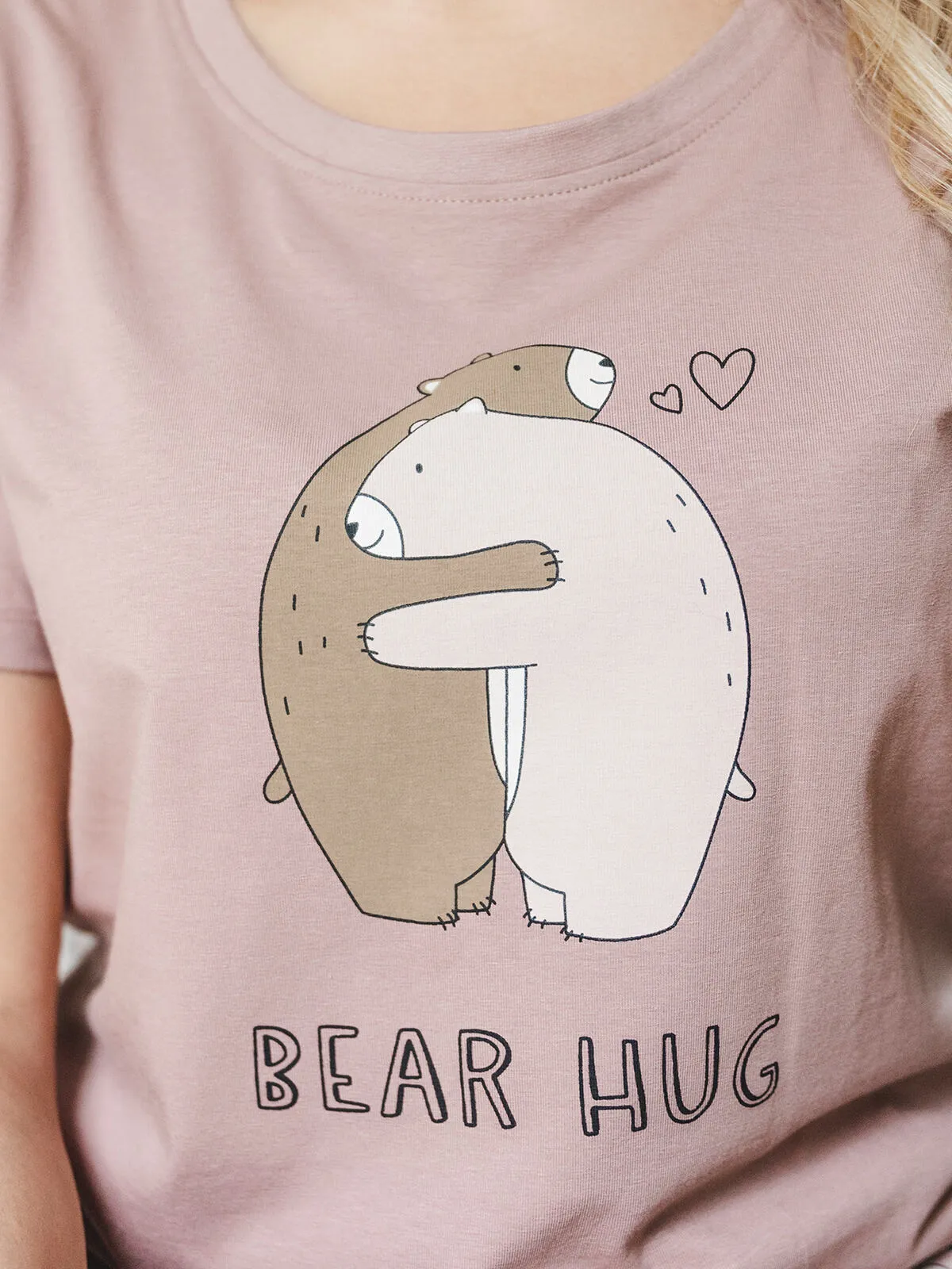 Bear Hug Ladies T