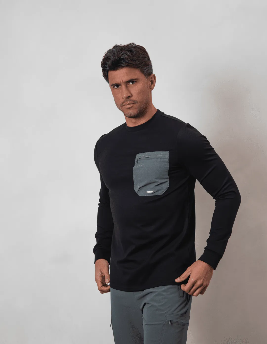 Black/Slate L/S Tech Pocket T-Shirt